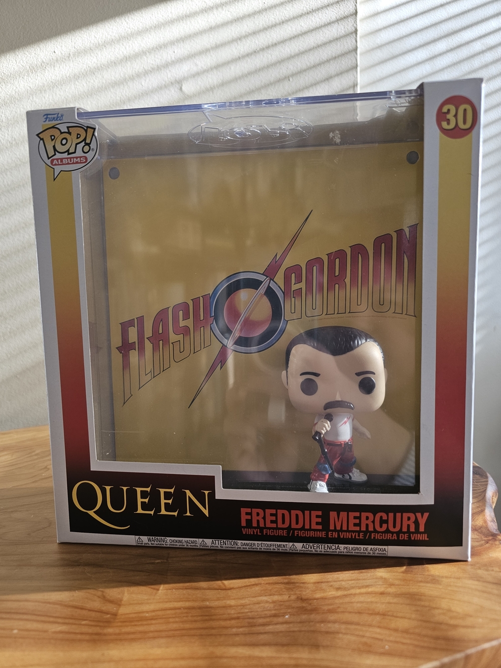 Queen Freddie Mercury Funko Pop! Vinyl Figure - Yellow & Red Box - Picture 8 of 8
